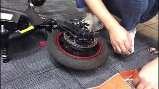 KugooKirin B1 Replacement Motor Step 1（KugooKirin B1更换电机1）
