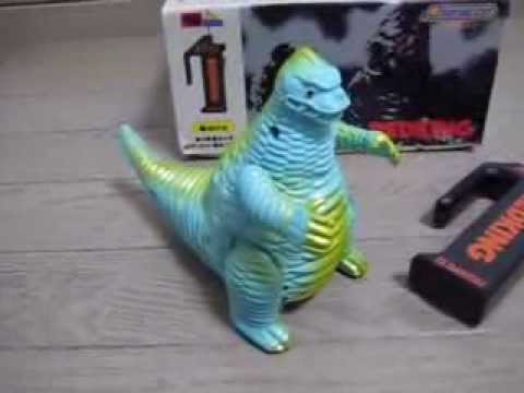 バンダイ ラジコン走行 キャラコン レッドキング、 - YouTube