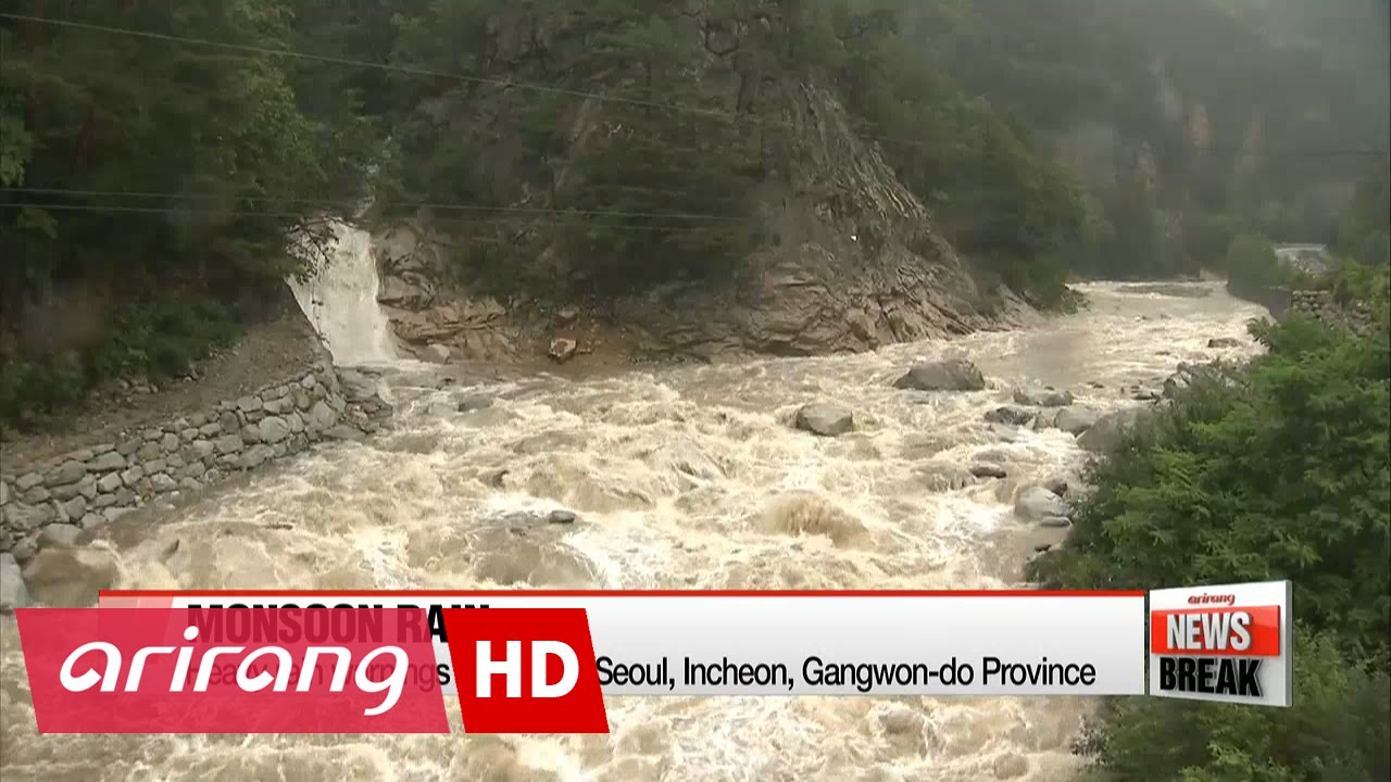 Heavy rain and gusty wind hits Korea - YouTube
