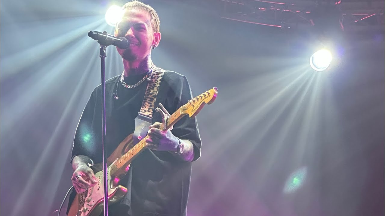 URBOY-TJ แสงโสม  ‘ปรากฏการณ์พระจันทร์ 4 ฤดู 4 ฟีลลิ่ง’