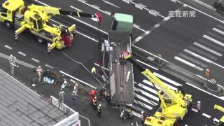 奈良・大和郡山でトレーラー２台が衝突事故　空撮