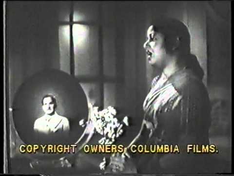 Chandhiranai Vaanam Song Lyrics on YouTube