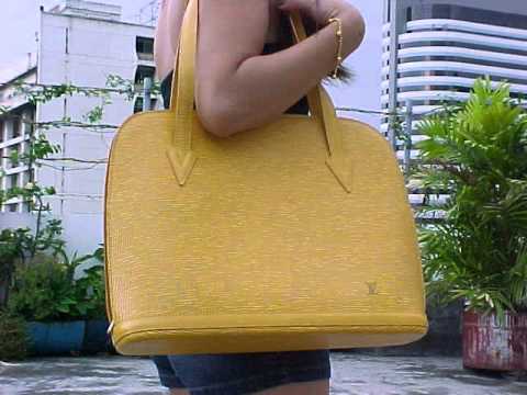 Vintage Louis Vuitton Authentic Lussac Medium Shoulder Bag. Yellow Epi  Leather.