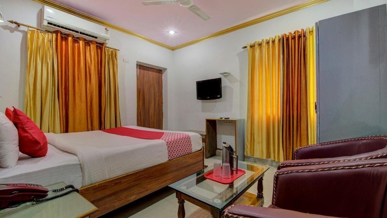OYO Flagship 44800 Hotel Sunraj Ahirtoli, Rānchī, India