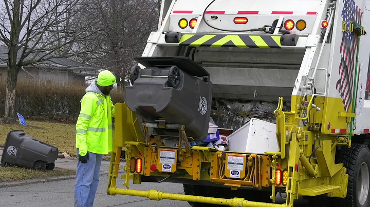 The Heil MultiPack Garbage Truck Can Handle It All