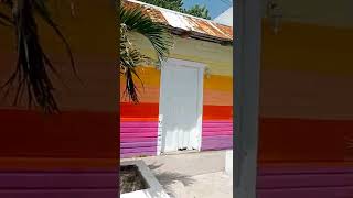 Conociendo la arquitectura de Isla Mujeres y sus coloridas casitas!