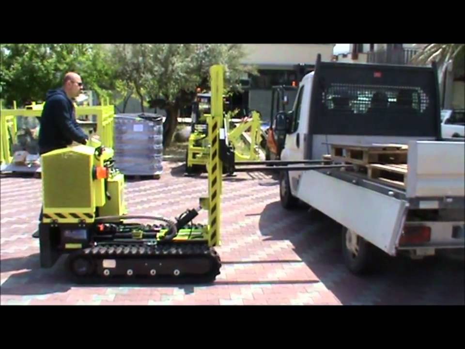 Forklift With Tracks Wmv Youtube