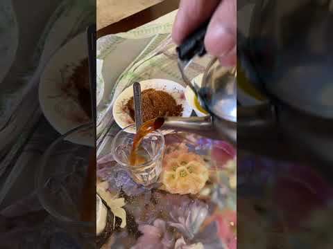 كاس شاي وزيت وزعتر