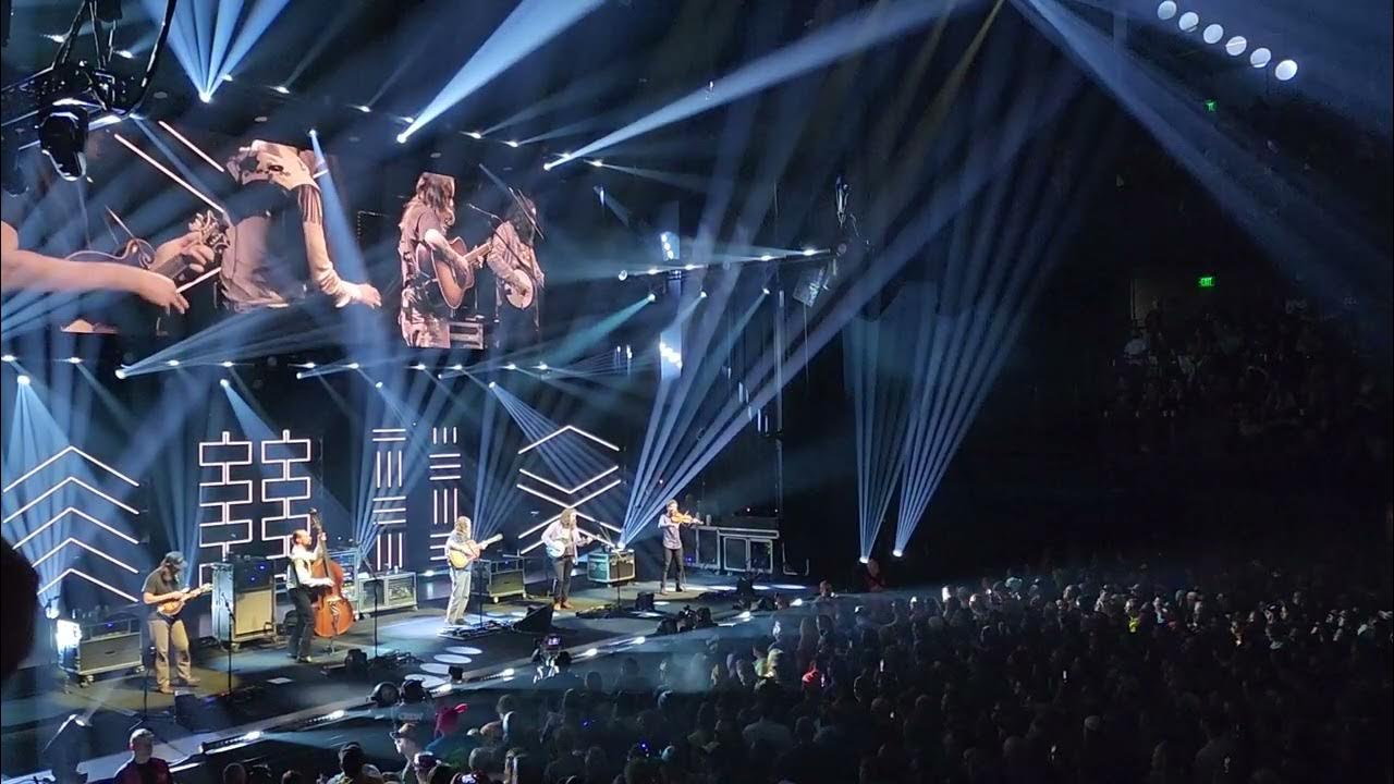 Billy Strings "Nutshell" 3/18/23 Andrew J Brady Music Center YouTube