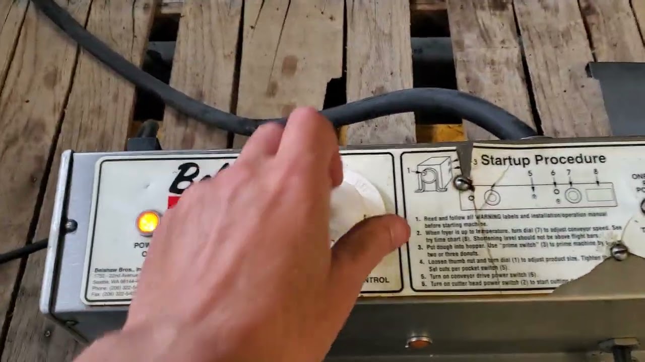 Belshaw Mark V Mini Donut Conveyor Fryer Machine