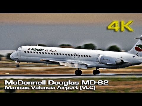 McDonnell Douglas MD-82  (Sound)!