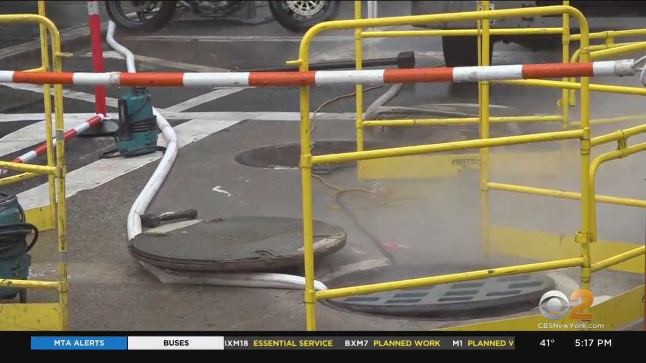 Water Main Break On Upper West Side Disrupts Subway Service - YouTube