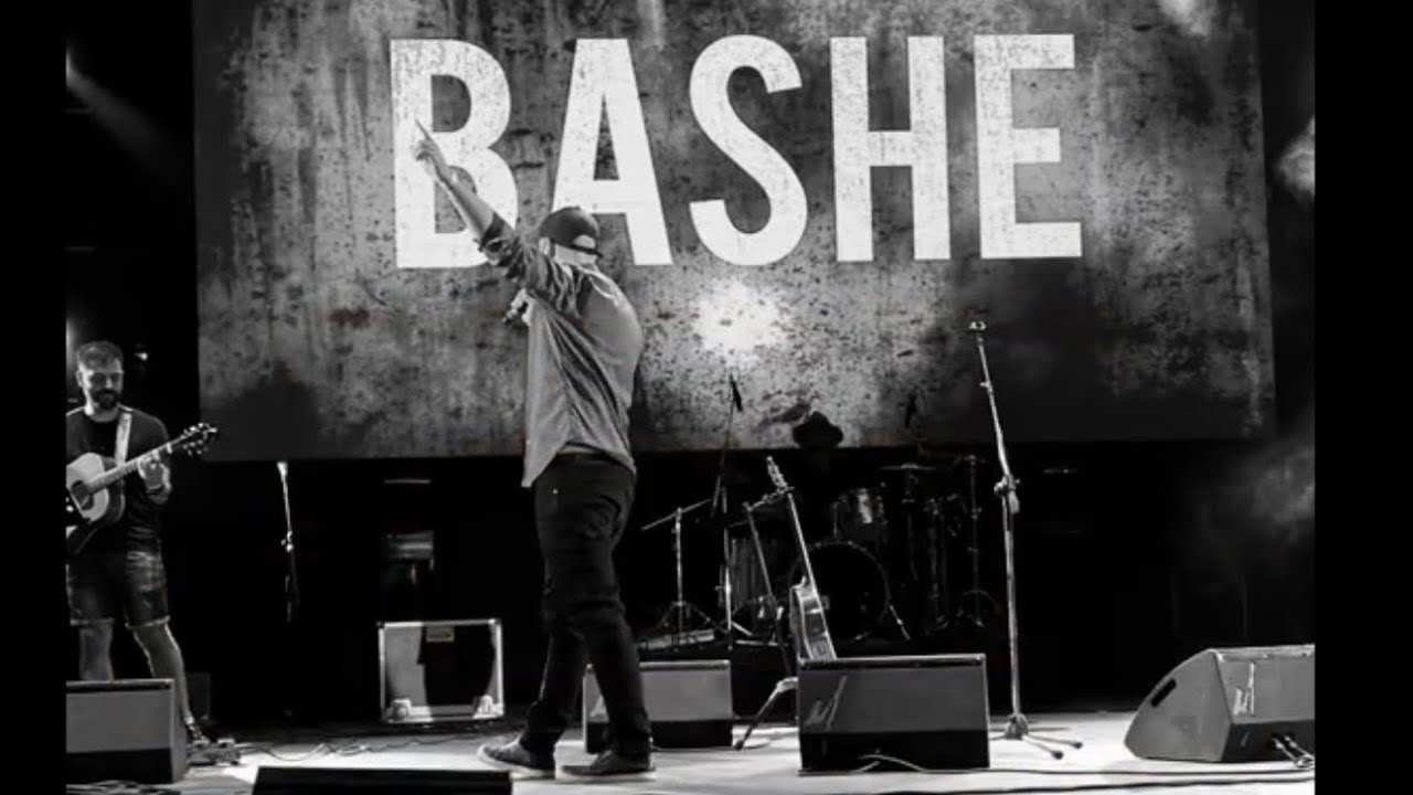 Bashe - Inteligencia Artificial (Video Lyric) - YouTube