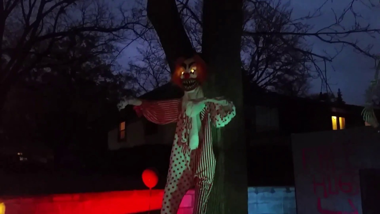 Incredible neighborhood Halloween display full video, tillson street 2018