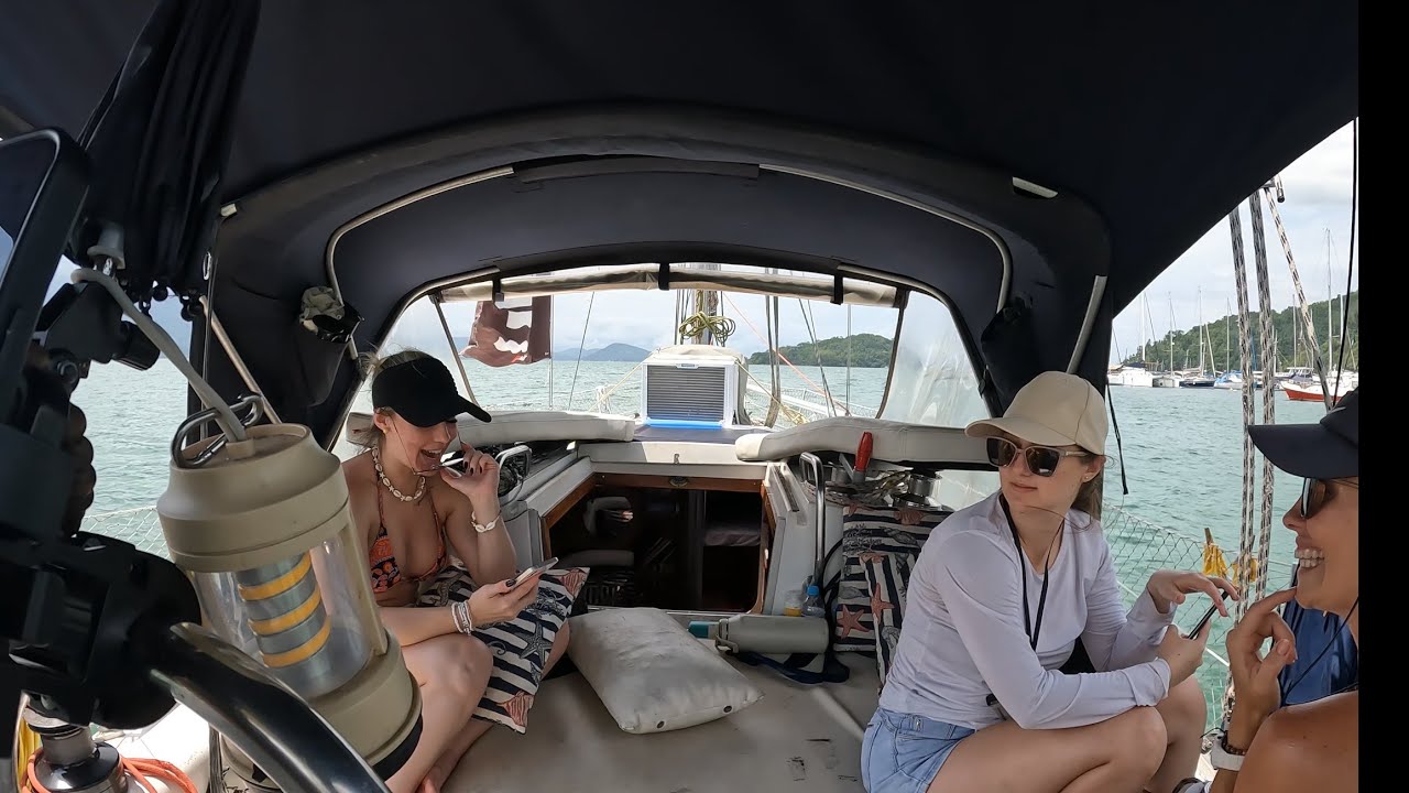 ⁣As duas irmãs da Angélica vieram de Rondônia pra ficar aqui no veleiro com a gente ￼