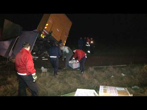 Ca. Kl. 19:30 kom en Lastbil fra Post Danmark ad Kolding Landevej ved BÃ¸rup. Han kom for langt ud i hÃ¸jre side men fik den op pÃ¥ vejen igen men sÃ¥ rÃ¸g den over i den anden side og rÃ¸g ned i grÃ¸ften hvor den slog en koldbÃ¸tte sÃ¥ alle pakker og breve flÃ¸j ud over det hele. Det tog lidt tid at samle alle de pakker op.