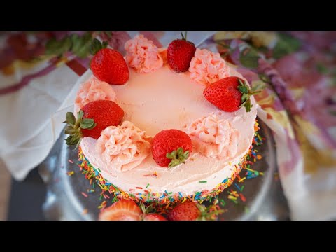 მარწყვის ტორტის ჰაეროვანი რეცეპტი / Strawberry Cake Recipe