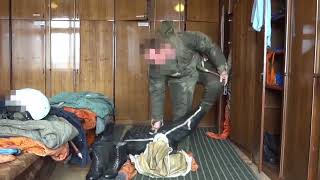 Trang phục phi công lái tiêm kích trên hạm của Nga