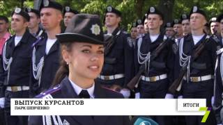 В Одессе прошел торжественный марш и салют из монет