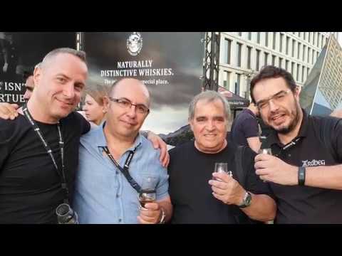 Videó: Tel-Aviv Whisky Bárja és Múzeuma Egy Földalatti Szeszes Italok Csodája