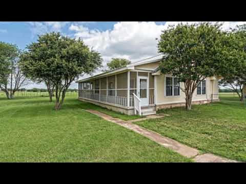 1533 Peacock Ln, McGregor, TX home video tour