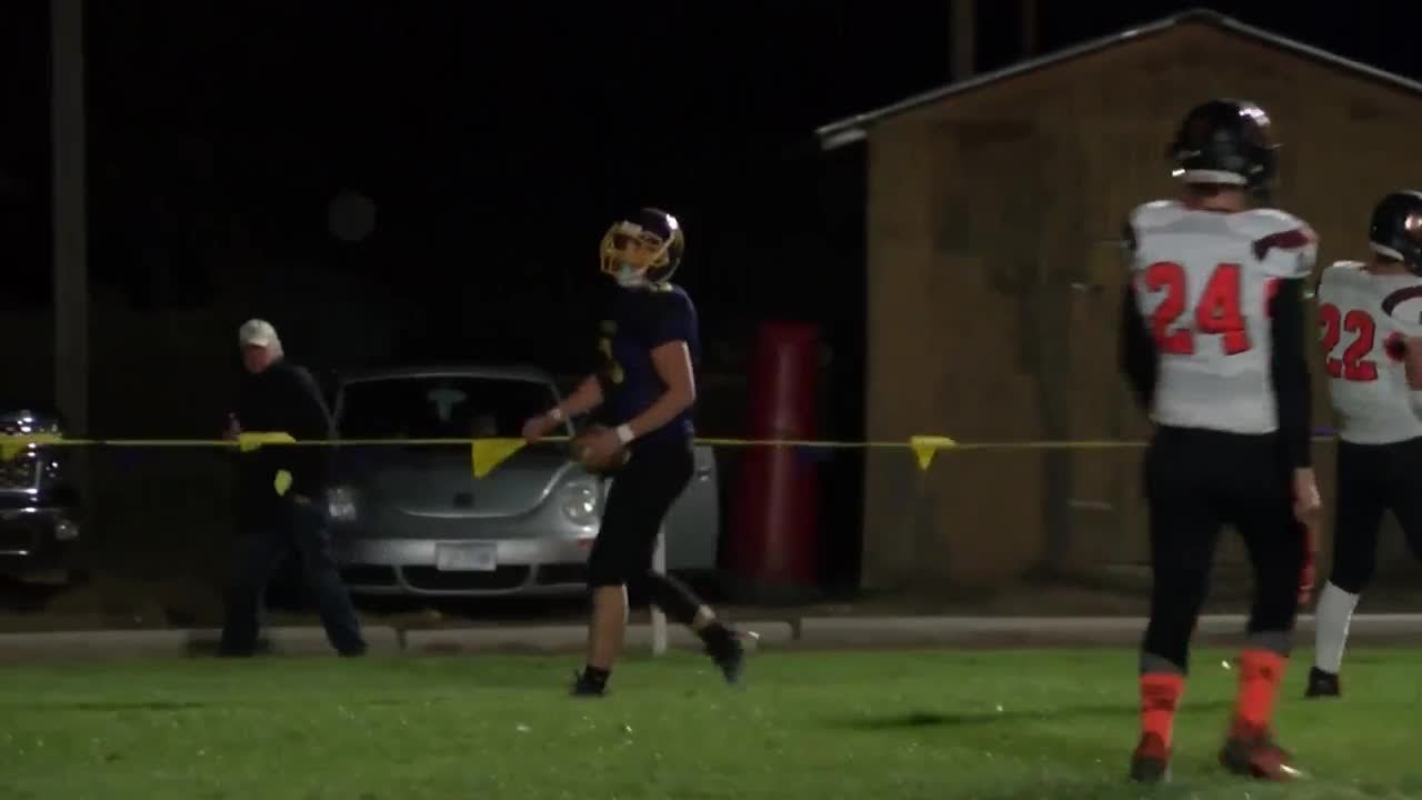 Big Sandy opens postseason with dominant performance, 6-16 over Savage