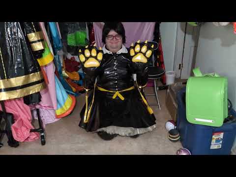 PVC Umbreon Cosplay With Big Shiny Paws 