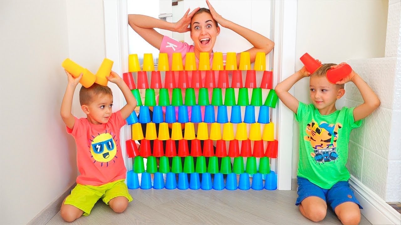 Vlad, Niki and Mom Play with colored cups - Funny stories