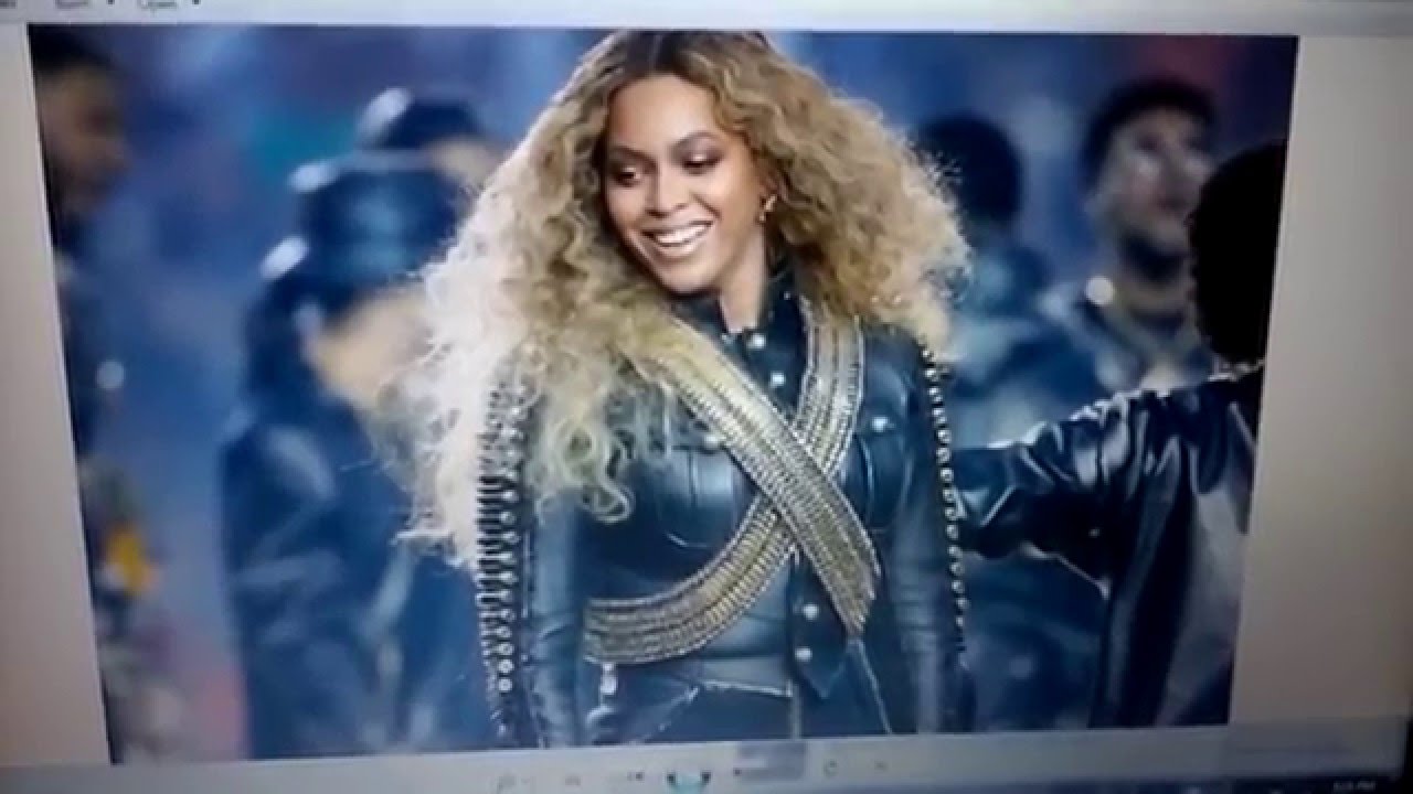Beyonce Superbowl 50 Performance Controversy - YouTube