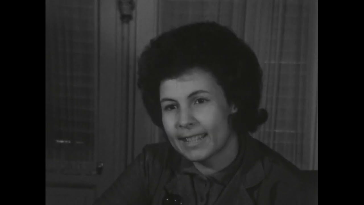 Réaction d'une algérienne aux Accords d'Evian - Mars 1962