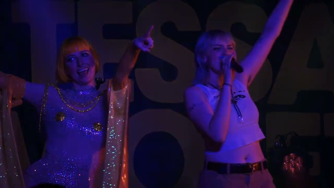 Tessa Violet: Cover Lady Gaga - Born This Way (Tessa Violet My God! The Tour 2023)