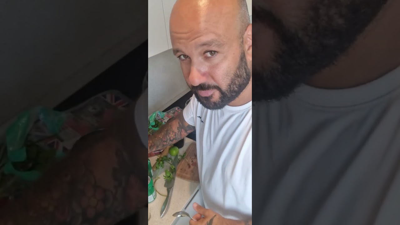 How to make a Virgin Strawberry Mojito 