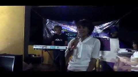 ISTRi SETIA/ NELLA KHARISMA