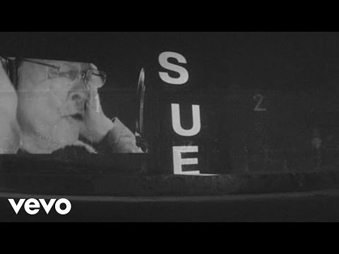 David Bowie - Sue (Or in a Season of Crime) (Digital Video)