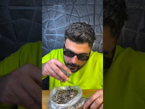 تخمتو اینجوری بشکن