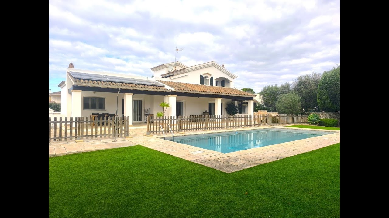 JUST A FEW STEPS FROM THE SEA IN SA CALETA, CIUTADELLA