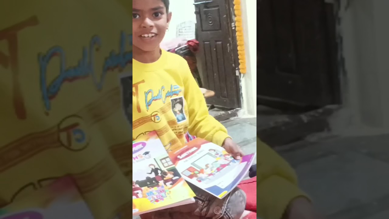 Good morning welcome to my new vlog 