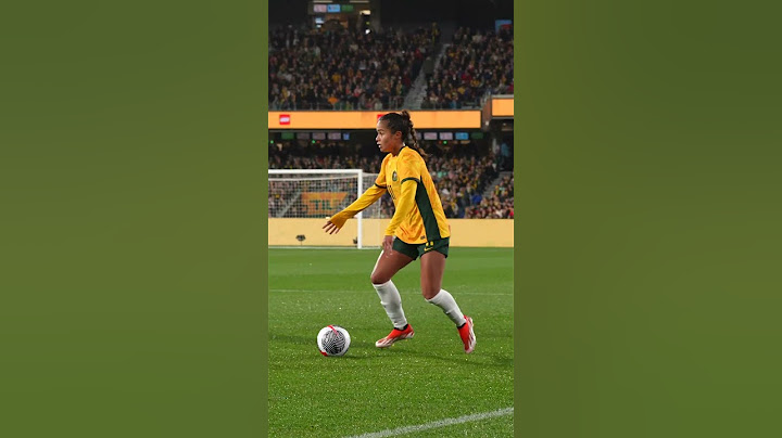 A magician at work 🪄🔮 #matildas #maryfowler