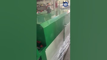 Fully automatic single-color webbing screen printing machine with UV light-curing machine.