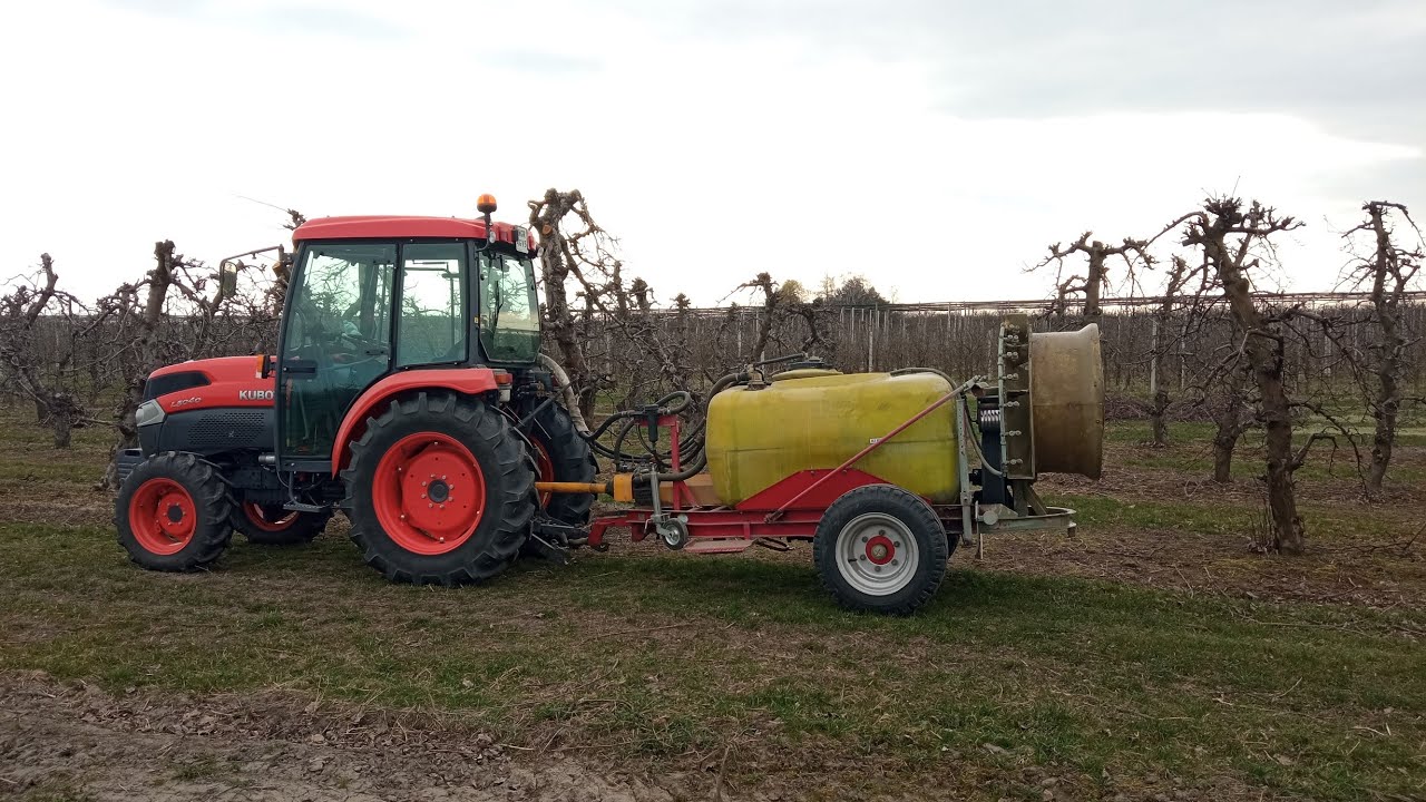 Pierwszy oprysk w sadzie 2021. Kubota L5040 Ślęza 1014. (orchard spraying) #filmsadowniczy