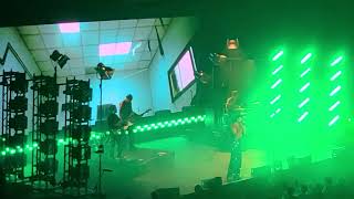 Omar Apollo LIVE @ Madison Square Garden, NYC 10.17.23 Performing "Evergreen" | 'Superpowers' Tour