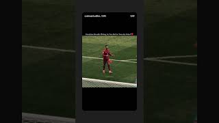 every time Ronaldo waiting for pass bat his team field