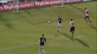 Iain Hume brace