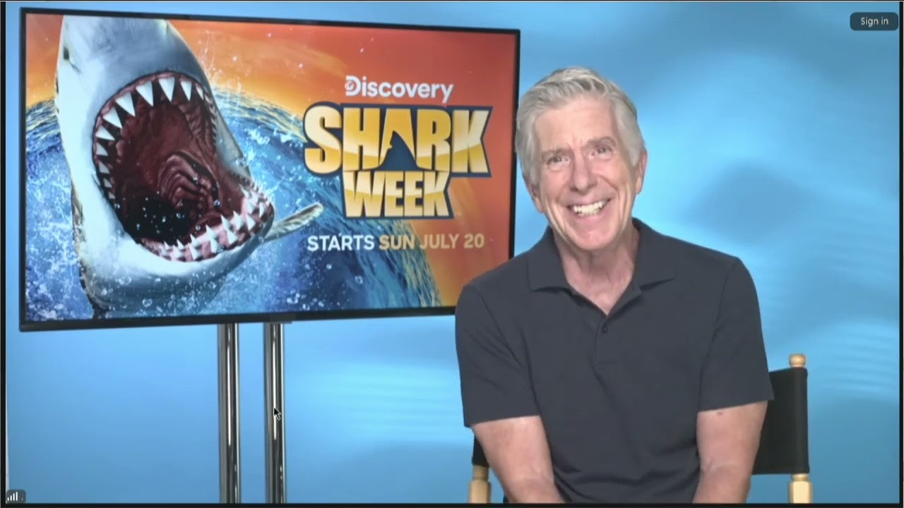 Elliott Dives Deep With Tom Bergeron on Dancing With Sharks