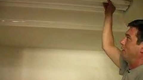 How to Fix or Replace a Fluorescent Light