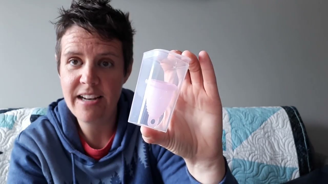 Selena Cup Unboxing: Is the Selena Menstrual Cup Right For You?