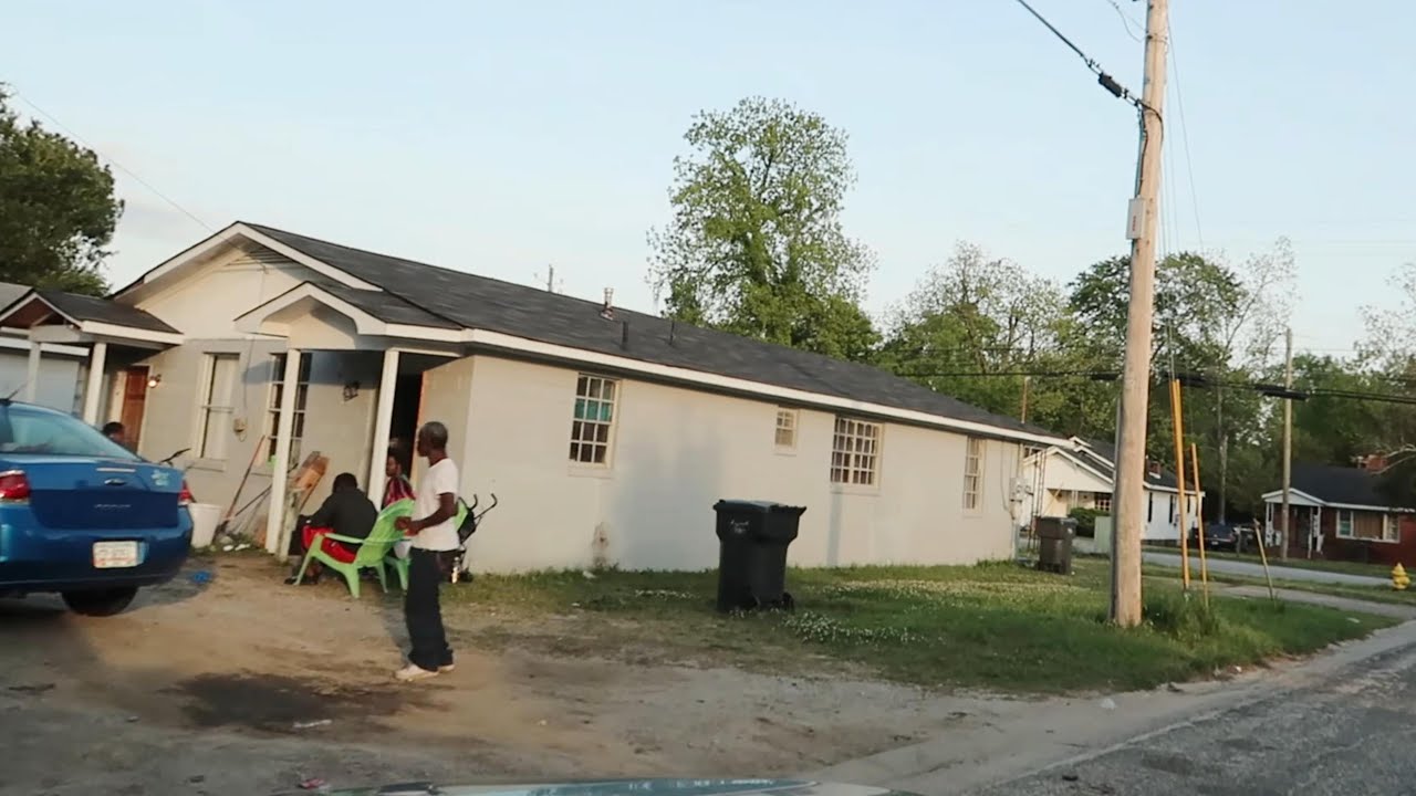 AUGUSTA GEORGIA HOODS / AWAY FROM THE MASTERS GOLF TOURNAMENT