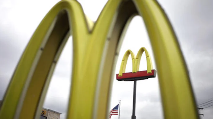 McDonald's to Temporarily Shut US Offices and Prepares Layoff Notices