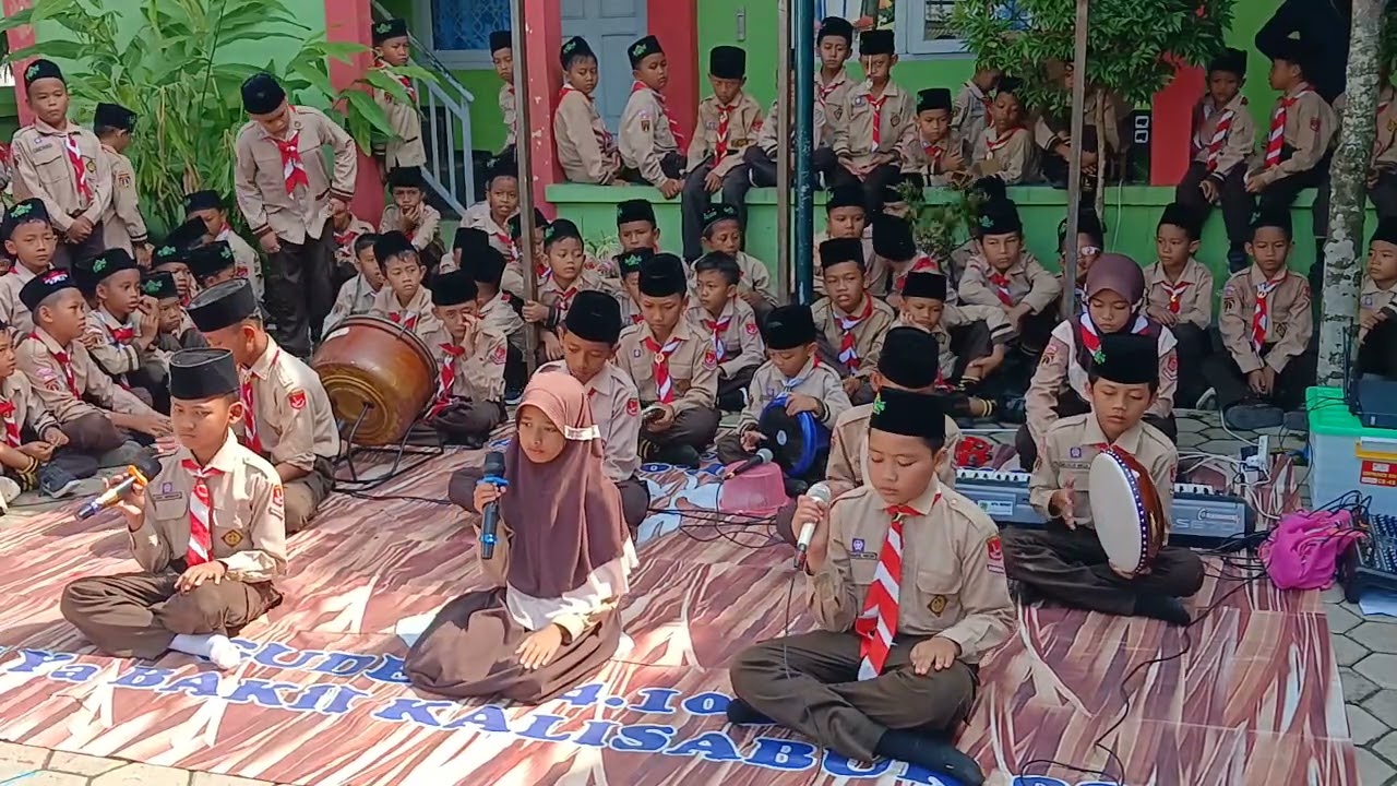 Juara III Lomba Hadroh SeKecamatan - Hadroh Mahabbatain MI Ya BAKII Kalisabuk 02