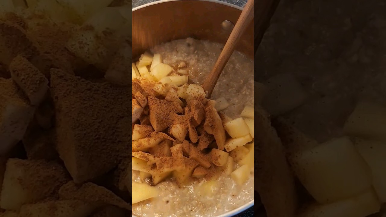 Apple, Cinnamon and Brown Sugar Oatmeal 